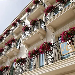Plaza 4* Berati