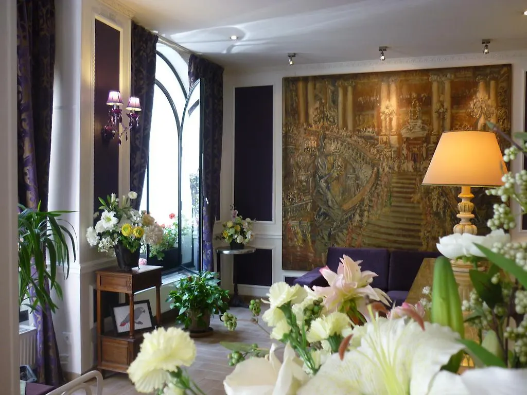 Hotel Des Arts - Cite Bergere Paris 2*,
