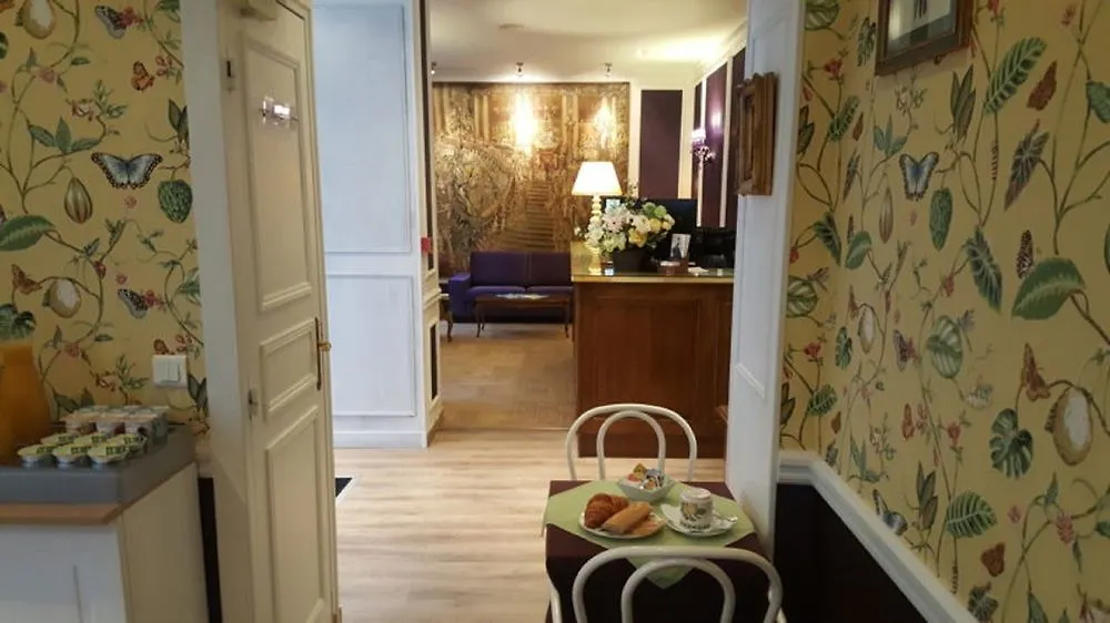 Hotel Des Arts - Cite Bergere Paris
